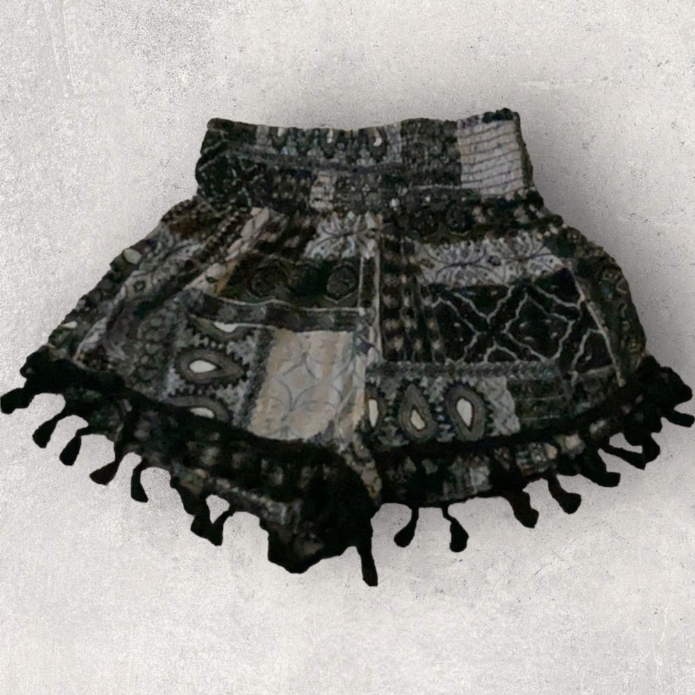 LA Hearts • Black & White Shorts with Tassels • XS